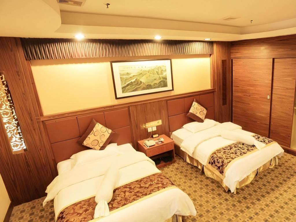 Airport Liwan Hotel Guangzhou Exterior photo